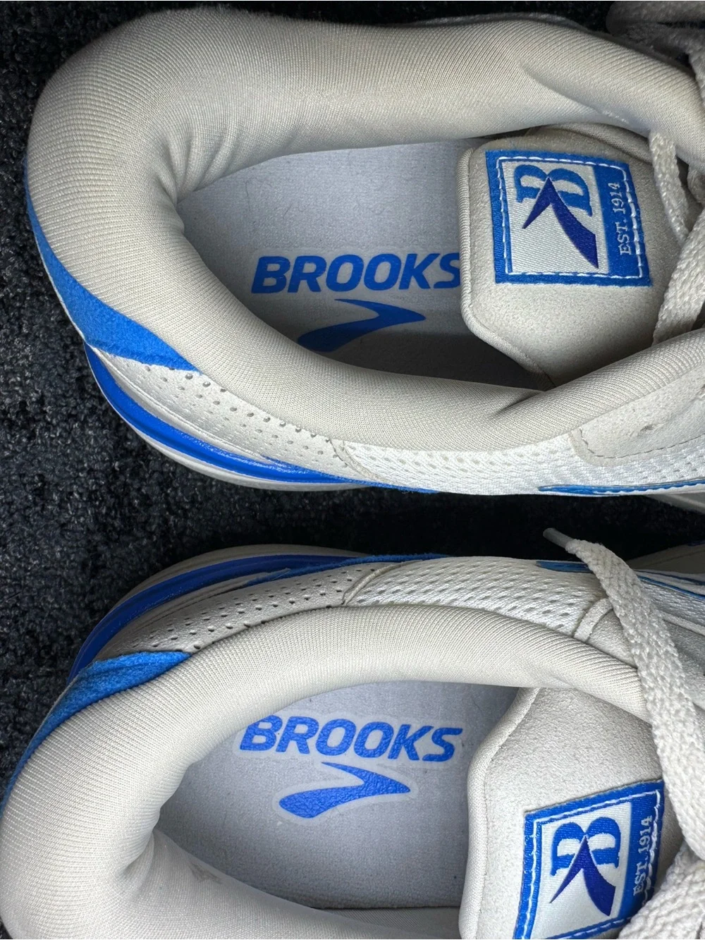Brooks Men’s Ghost Max 2 Running and Walking Shoes Road Running Shoes Size 11